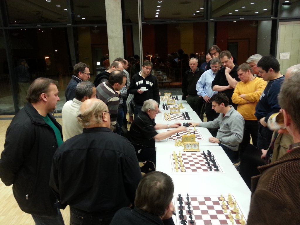 Spannendes Endspiel beim Neujahrsblitz 2013
